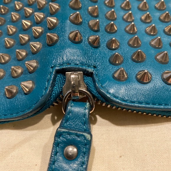 Authentic Louboutin large clutch / iPad case. Teal with spikes - Picture 9 of 14